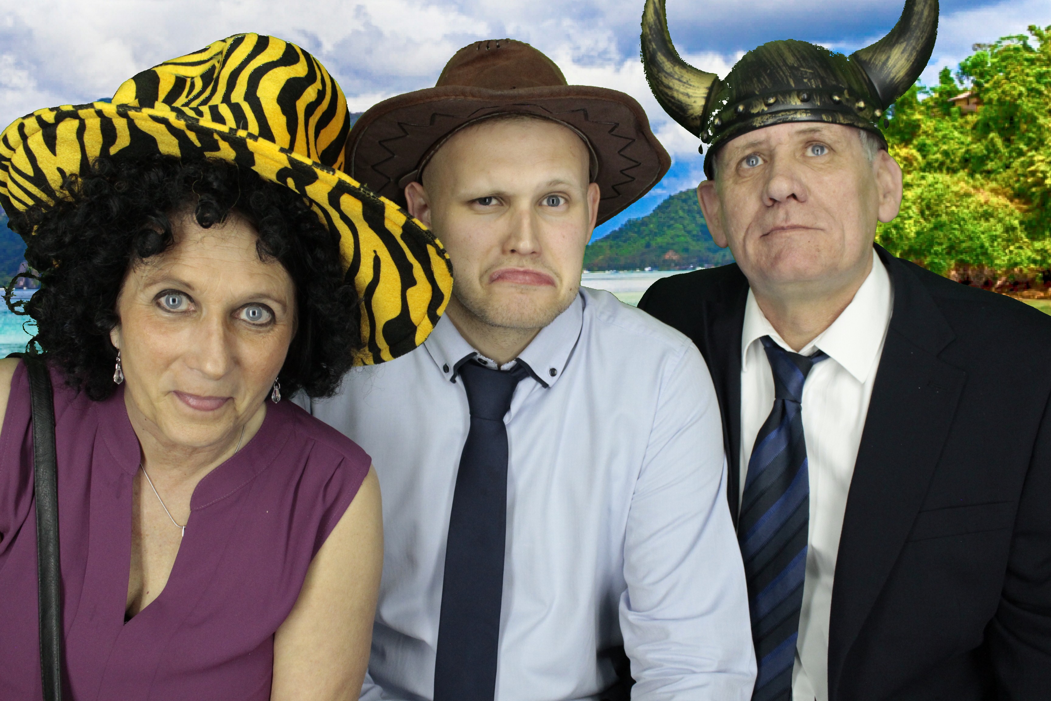 Steve's 65th & Susan 60th Birthday | View more photos from the event at gallery.myphotoboothexperience.co.uk/u/MyPhotoBoothExperienceLtd/Steves-65th-Susan-60th-Birthday